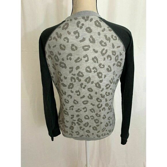 zoe karssen Womens Gray Black Leopard Print Long Sleeve Sweater Top Small - Picture 4 of 6